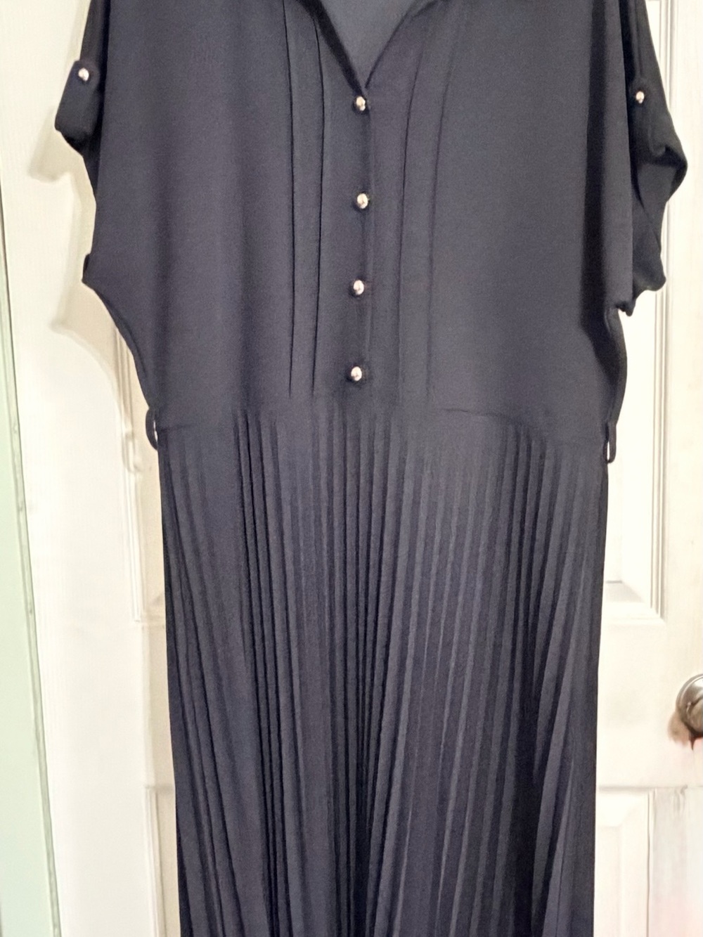 Black Pleated Midi Dress with Button-Front Detail